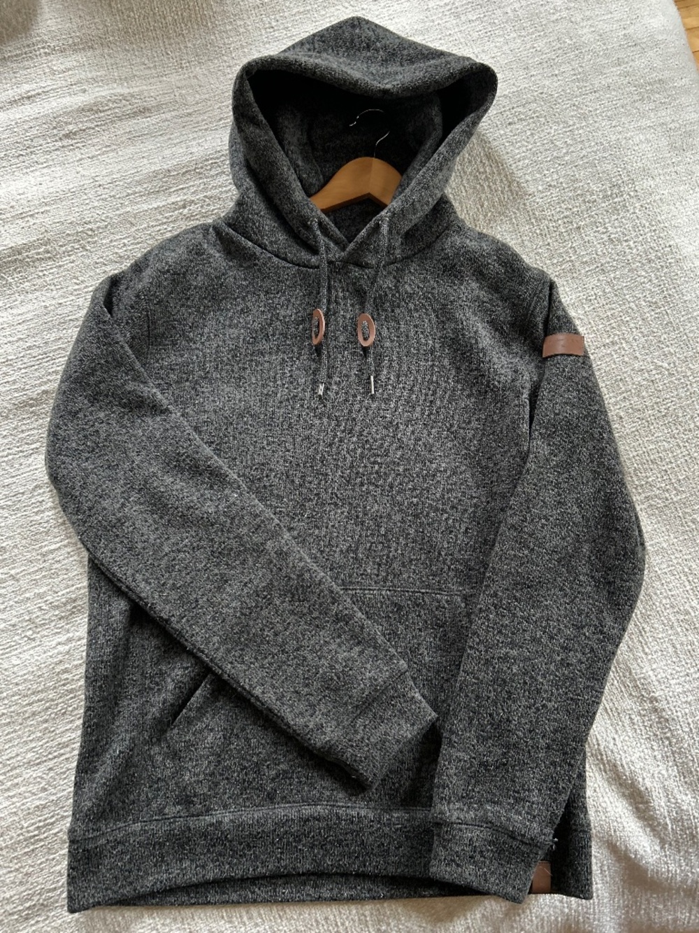 Quicksilver Hoodie size small